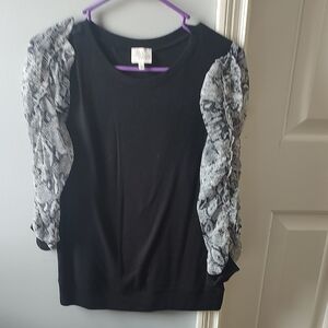 Black and Gray Women's Top